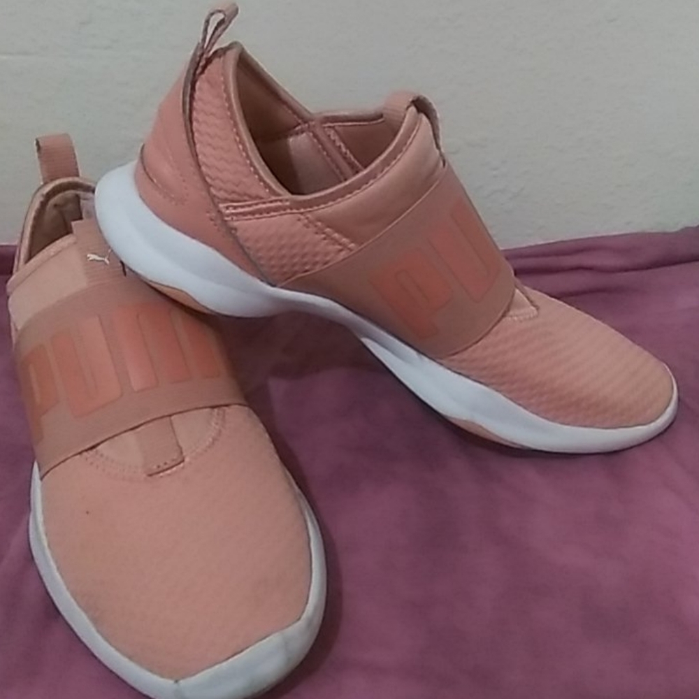 PUMA - Picture 2 of 2